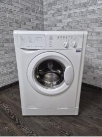 Стиральная машина Indesit WISL 103 Стиральная машина Indesit WISL 103